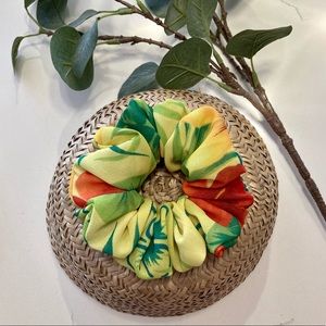 🌸 2/15$ Flower Scrunchie